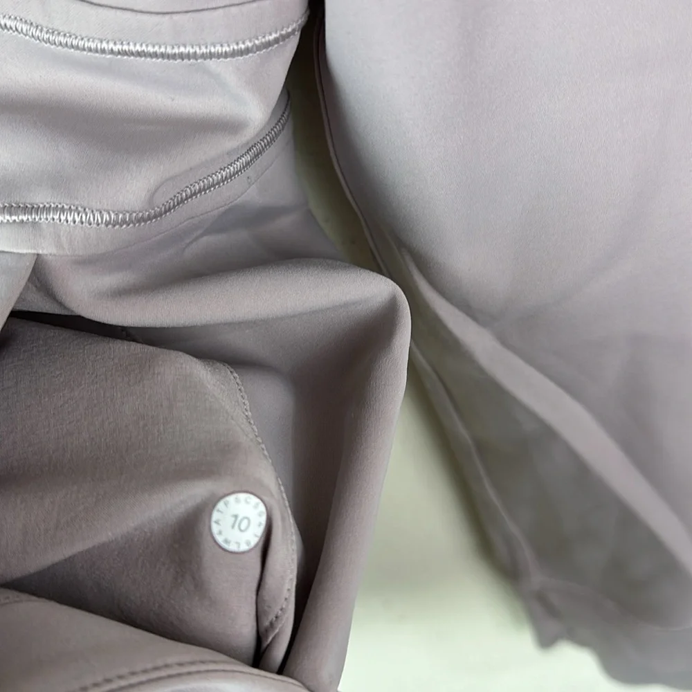 Lululemon In Profile Jacket - Picture 3 of 12